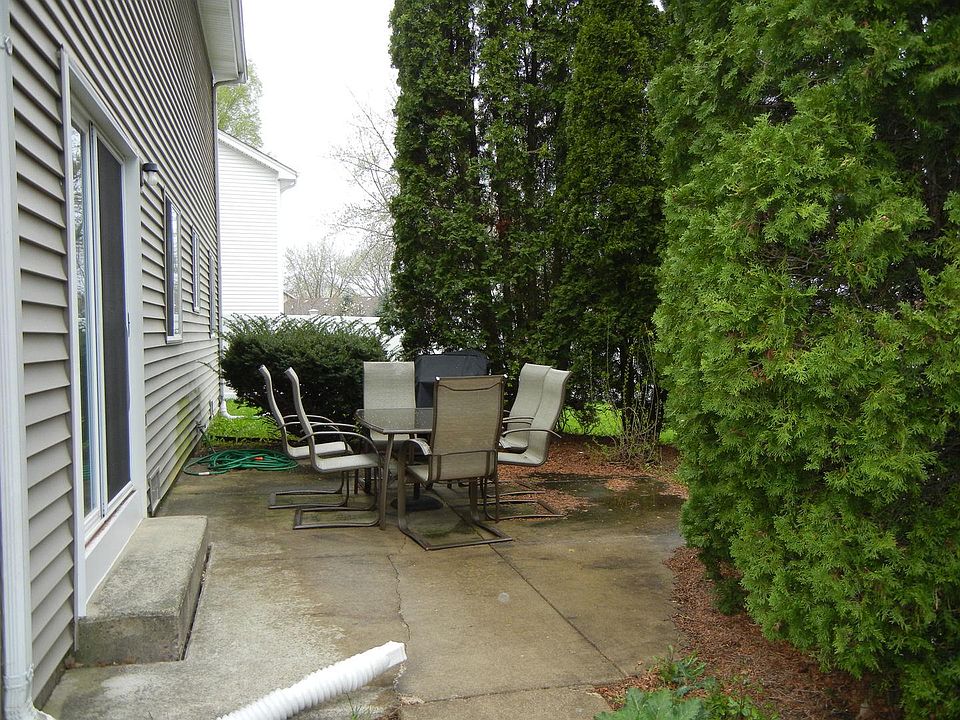 2nd image of 3104 Quincy Ln