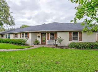 4148 Redwood Dr, Groves, TX 77619
