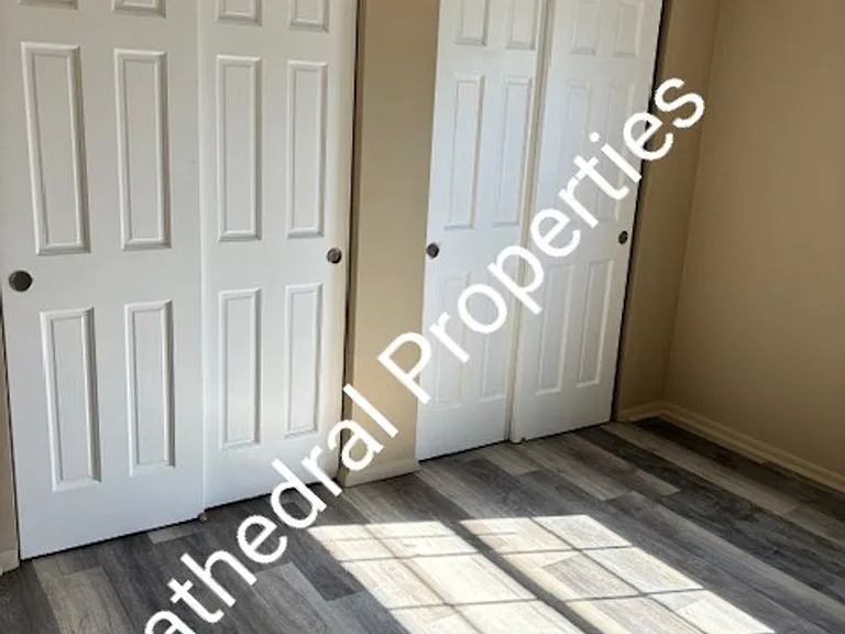 106 Lee Dr — Photo 7