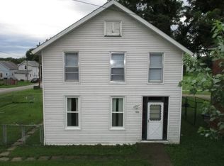 1604 Hershey Ave, Muscatine, IA 52761