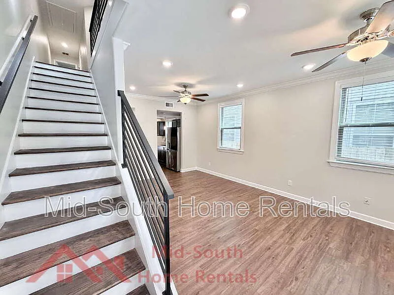 3 bed, 2.5 bath, 1573 sqft, $1,995 — Photo 4