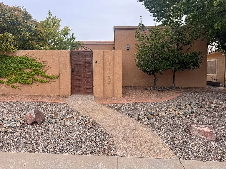 11100 Academy Ridge Rd NE — Photo 1