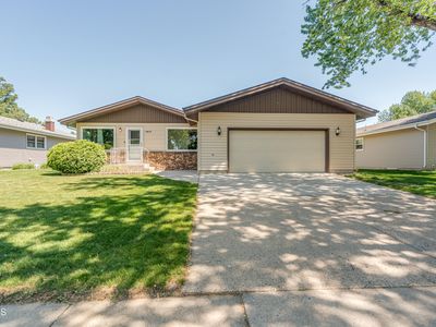 1417 S 3rd St, Bismarck, ND, 58504