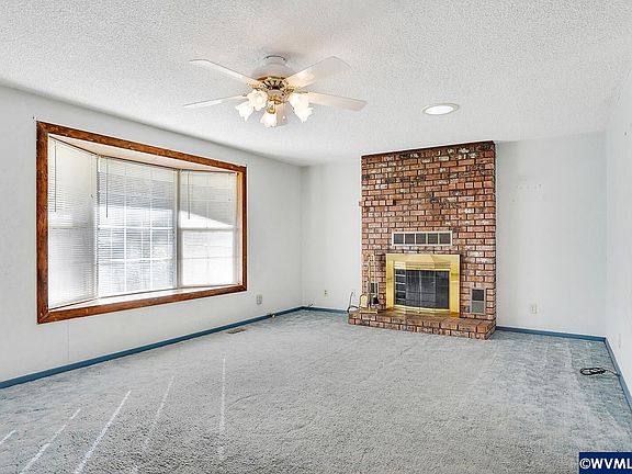 4th image of 465 Evergreen Ave SE