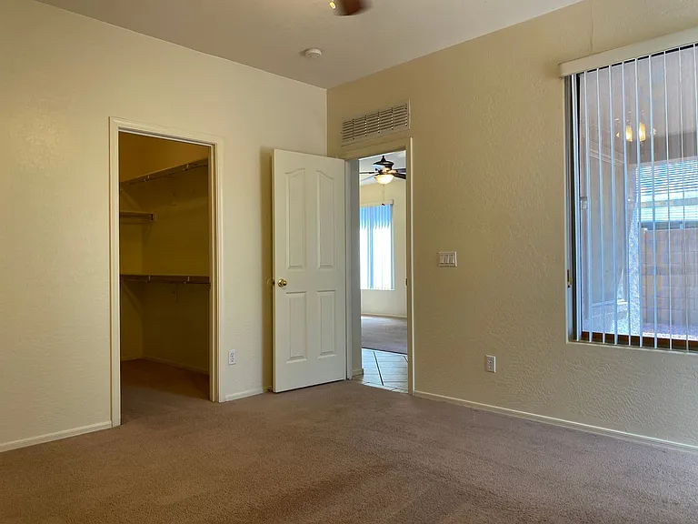 3265 E Hampton Ln — Photo 11