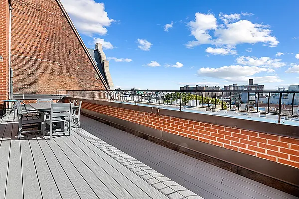 Rented by REAL New York | media 19