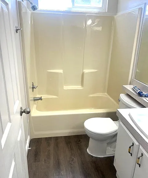 213 Beth St — Photo 4