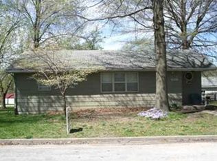 1204 S Orange St, Concordia, MO 64020