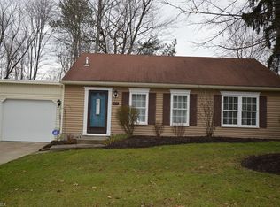 9540 Olde Pond Ln, Twinsburg, OH 44087