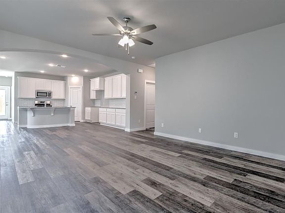 4th image of 16315 Little Pine Creek Dr
