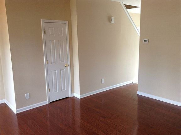 5th image of 405 Tighfield Dr