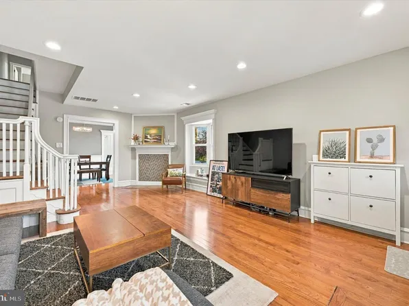 651 S 51st St, Philadelphia, PA 19143