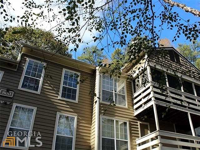 1st image of 806 Riverview Dr SE