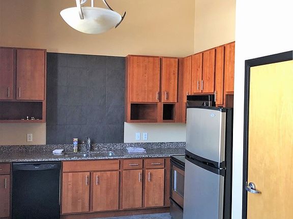 2nd image of 1114 Lucas Ave Unit 711
