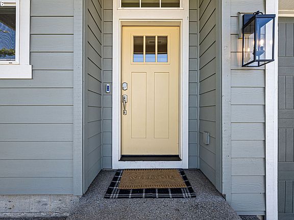 5th image of 2601 W 13th Pl