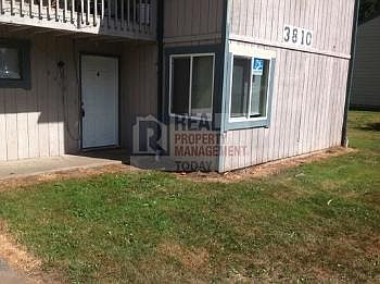 3rd image of 3810 22nd Ave SE APT A