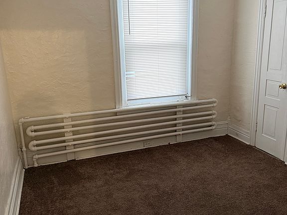 5th image of 613 Fiot Ave