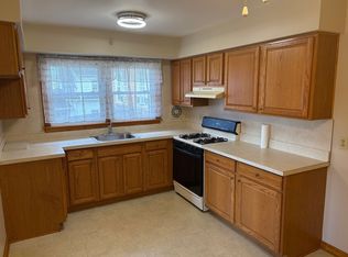 1358 Roosevelt Ave APT 2, Carteret, NJ 07008