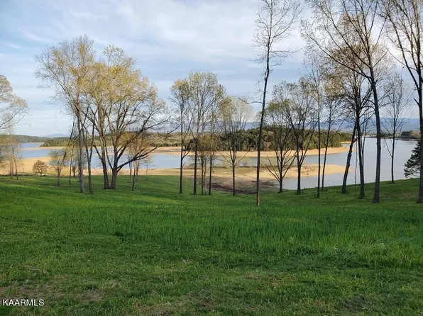 521 Highway 139, Dandridge, TN 37725