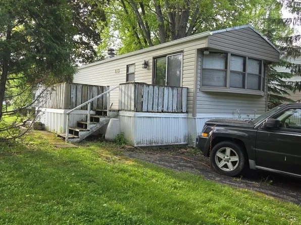381 Skyline Drive, Edgerton, WI 53534