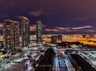 275 Village Green Sq #1825, Toronto, ON M1S 0L8