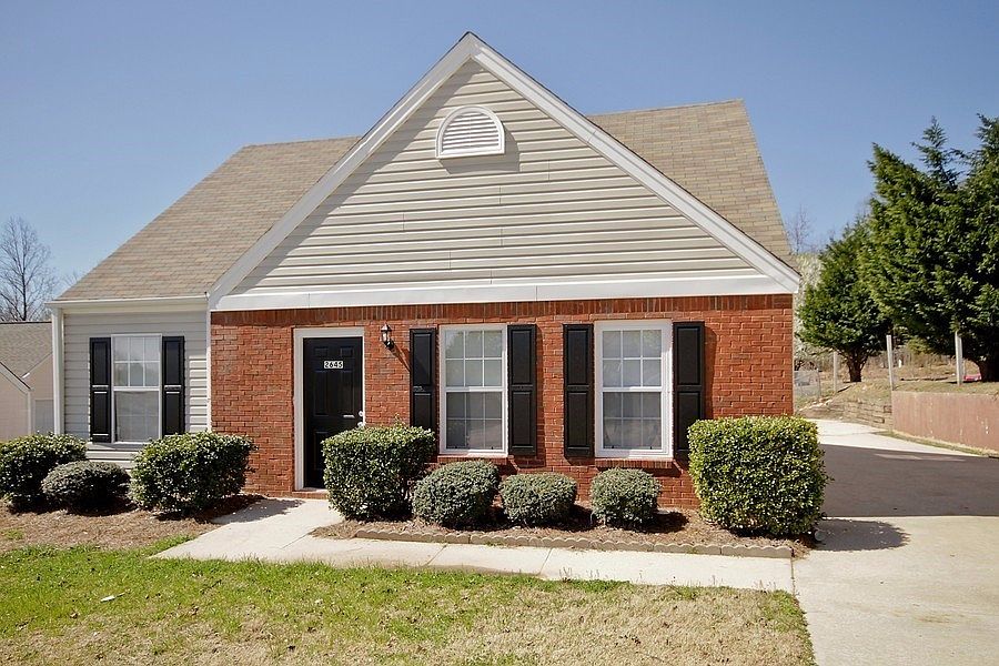1st image of 2645 Lenox Dr