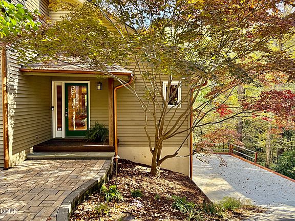 3rd image of 108 Rose Ln