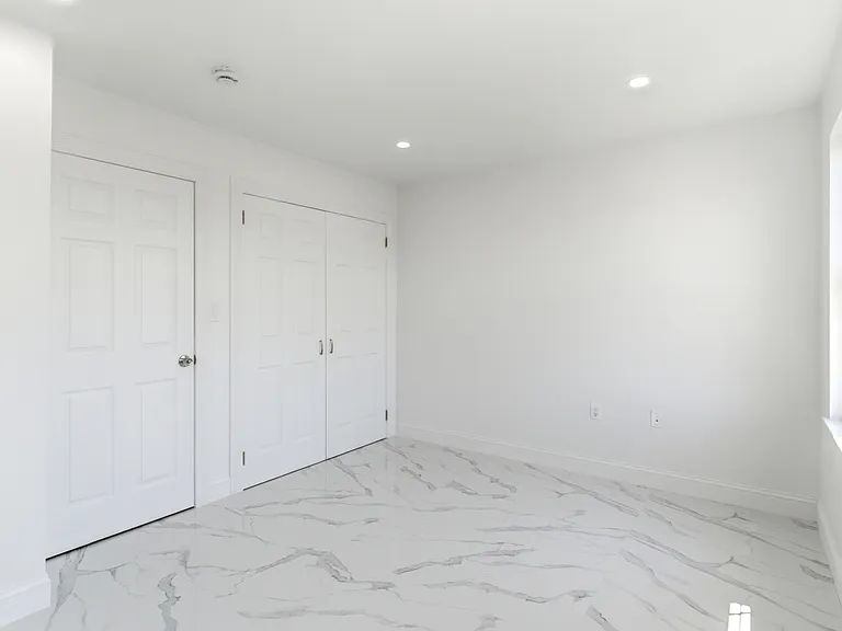 88 Irvine Turner Blvd — Photo 6