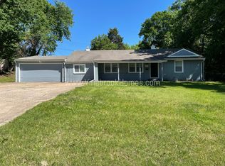 6701 Fairway Dr, Kansas City, MO 64129