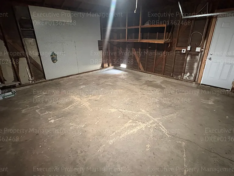 1928 Doolittle Ave — Photo 35