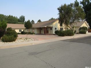 29 Maple Dr, Yerington, NV