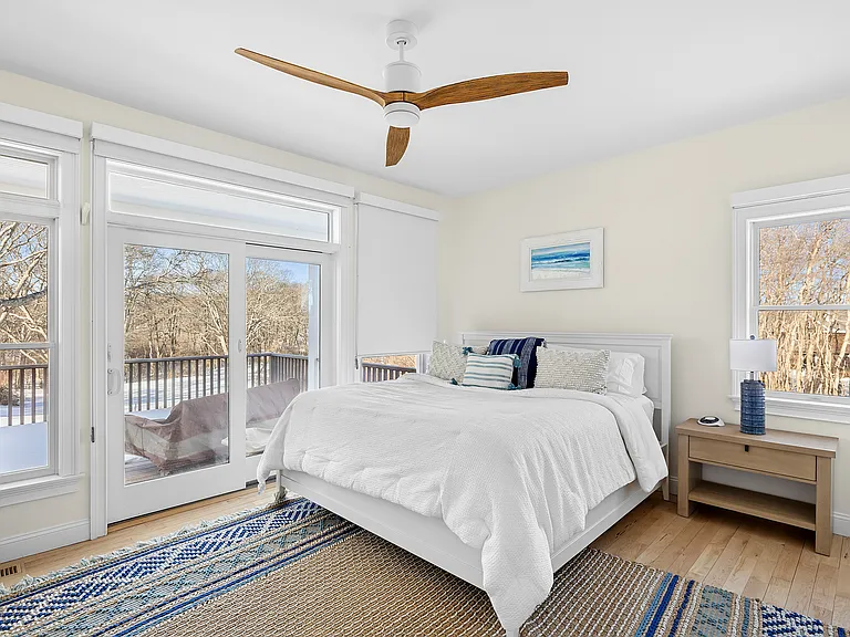 4 Bayberry Rd — Photo 12