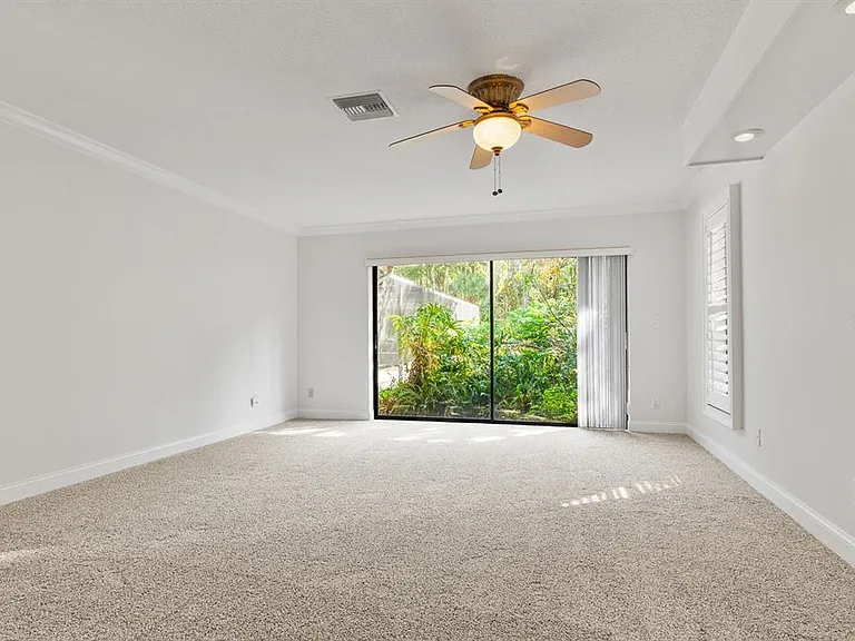 10206 Lakeview Dr — Photo 23