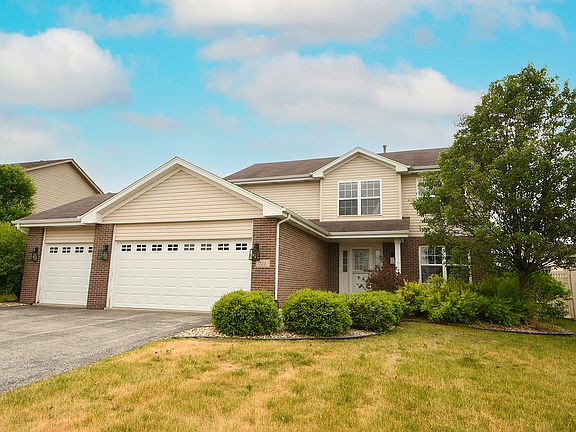 2nd image of 722 Warbler Ln