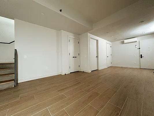 Rented by Artur Gutman, LREB | media 40