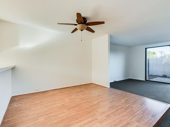 3rd image of 895 Woodside Ln E Unit 3