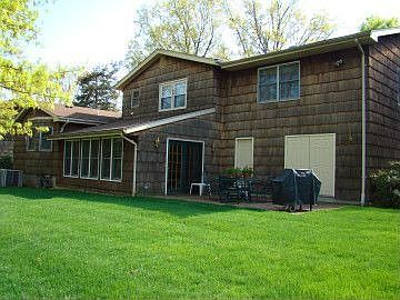 5th image of 33 Wood Lake Dr