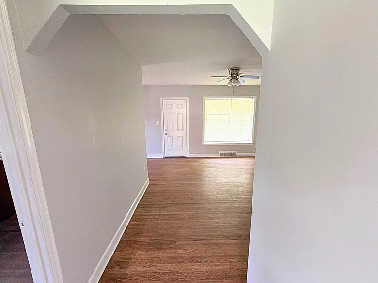 799 Rosebanks Rd — Photo 7