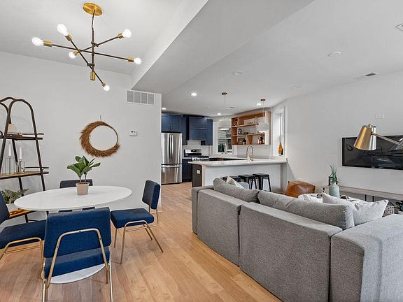 3rd image of 2941 N Lawndale Ave #G