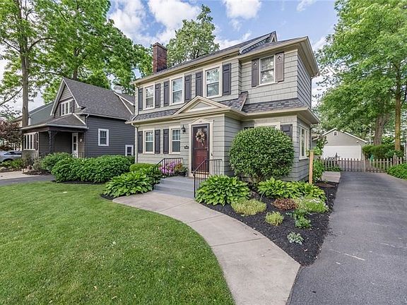 4th image of 147 Burroughs Dr