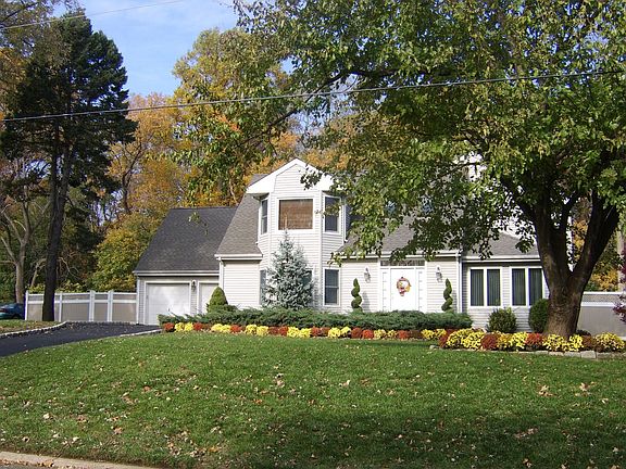 Stately Contemporary Home