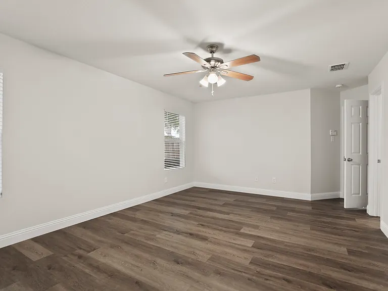 12900 Cedar Hollow Dr — Photo 10