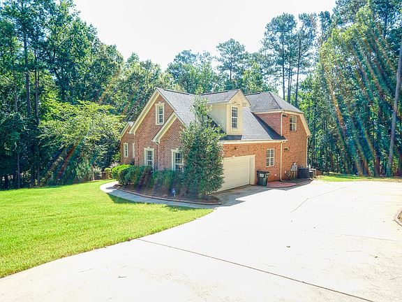 5th image of 890 Huiet Dr