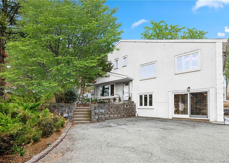 92 Fair St Carmel Ny 10512 Zillow