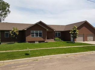308 N Elm St, Lennox, SD 57039