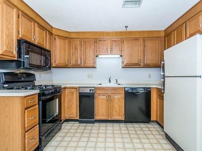 45 Christopher Dr APT 125, Methuen, MA, 01844