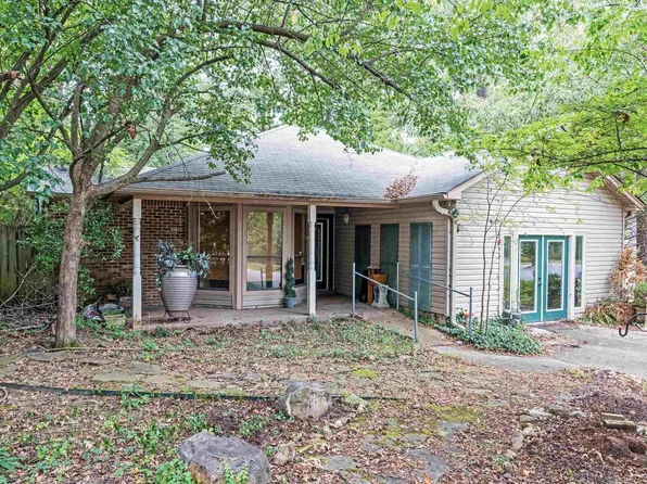 7 Danube Dr, Maumelle, AR 72113