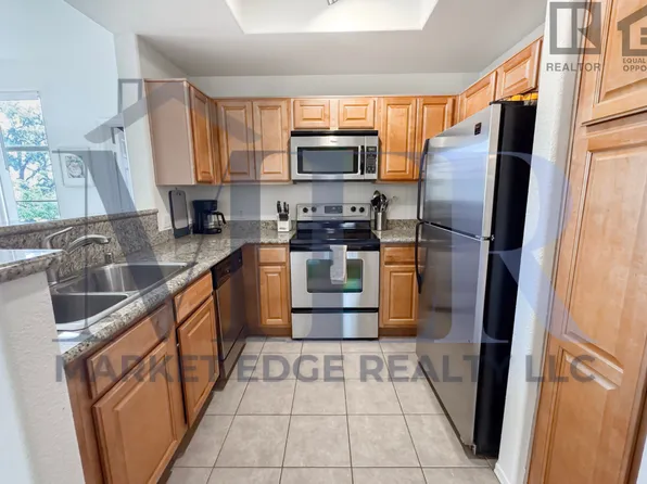 3830 S Lakewood Pkwy, Phoenix, AZ