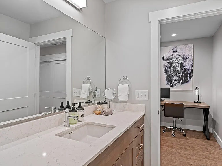 110 W Beall St #407 — Photo 14