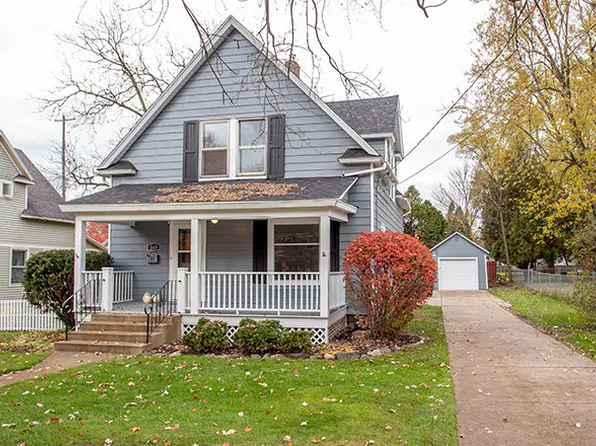 145 E Division St, Rockford, MI 49341